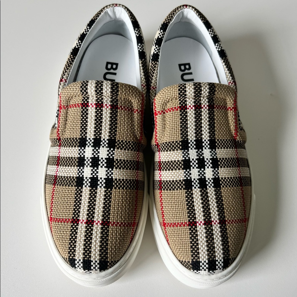 Burberry Check Latticed Cotton Espadrilles - Picture 6 of 17